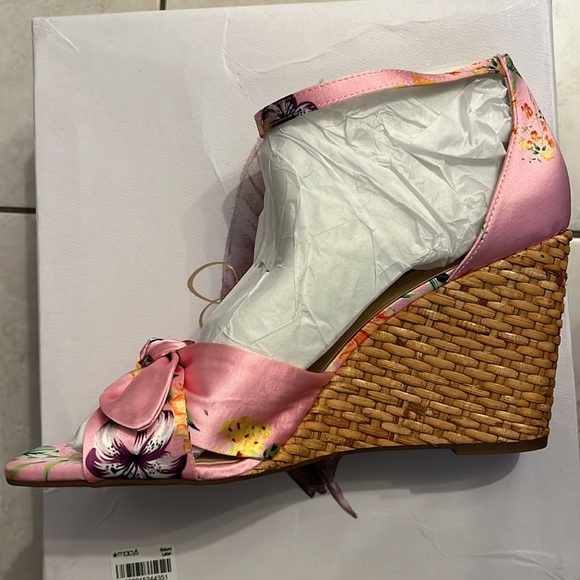 Jessica Simpson Delirah Wedges Sandal - multi color - styled with bow detail - Picture 3 of 10